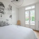 A Bright Cocoon For A Pleasant In Apartman Arcachon