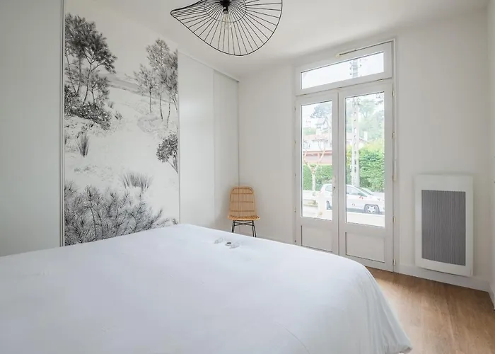 A Bright Cocoon For A Pleasant In דירה ארסשון